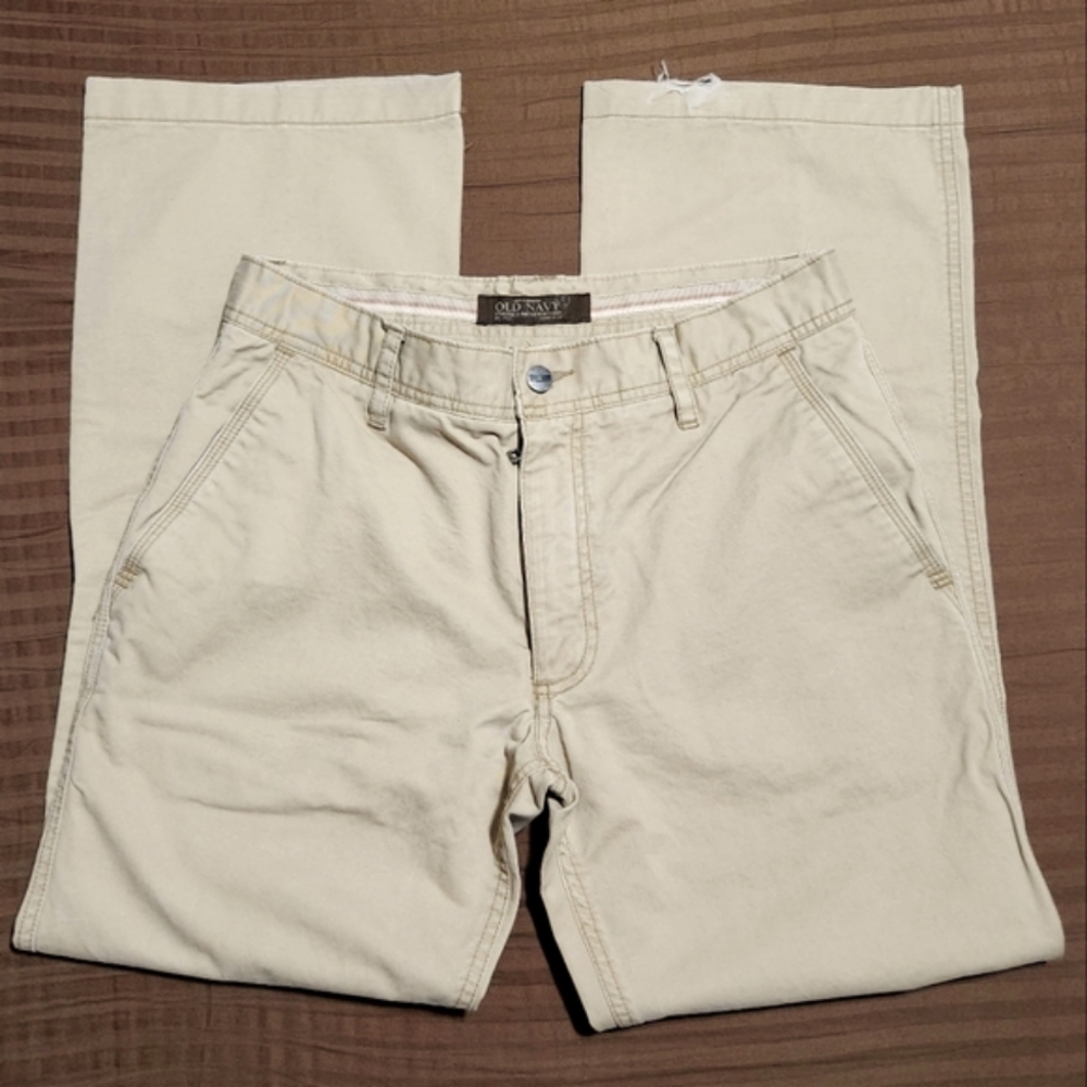 Old Navy straight Khakis 👖